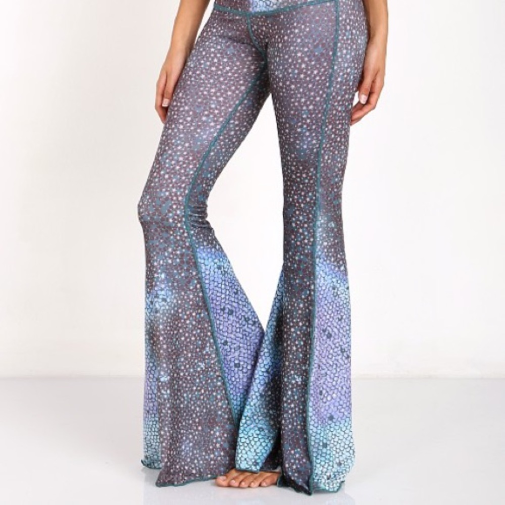 Teeki Flare Pants